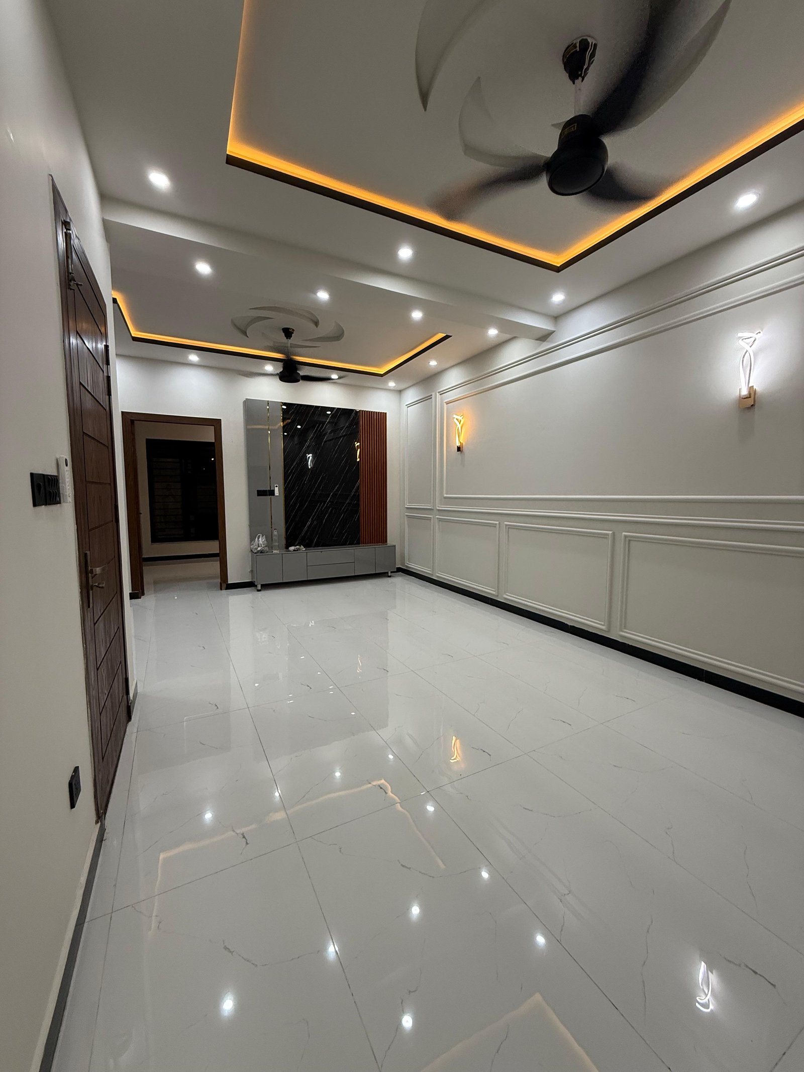 Property Media 17