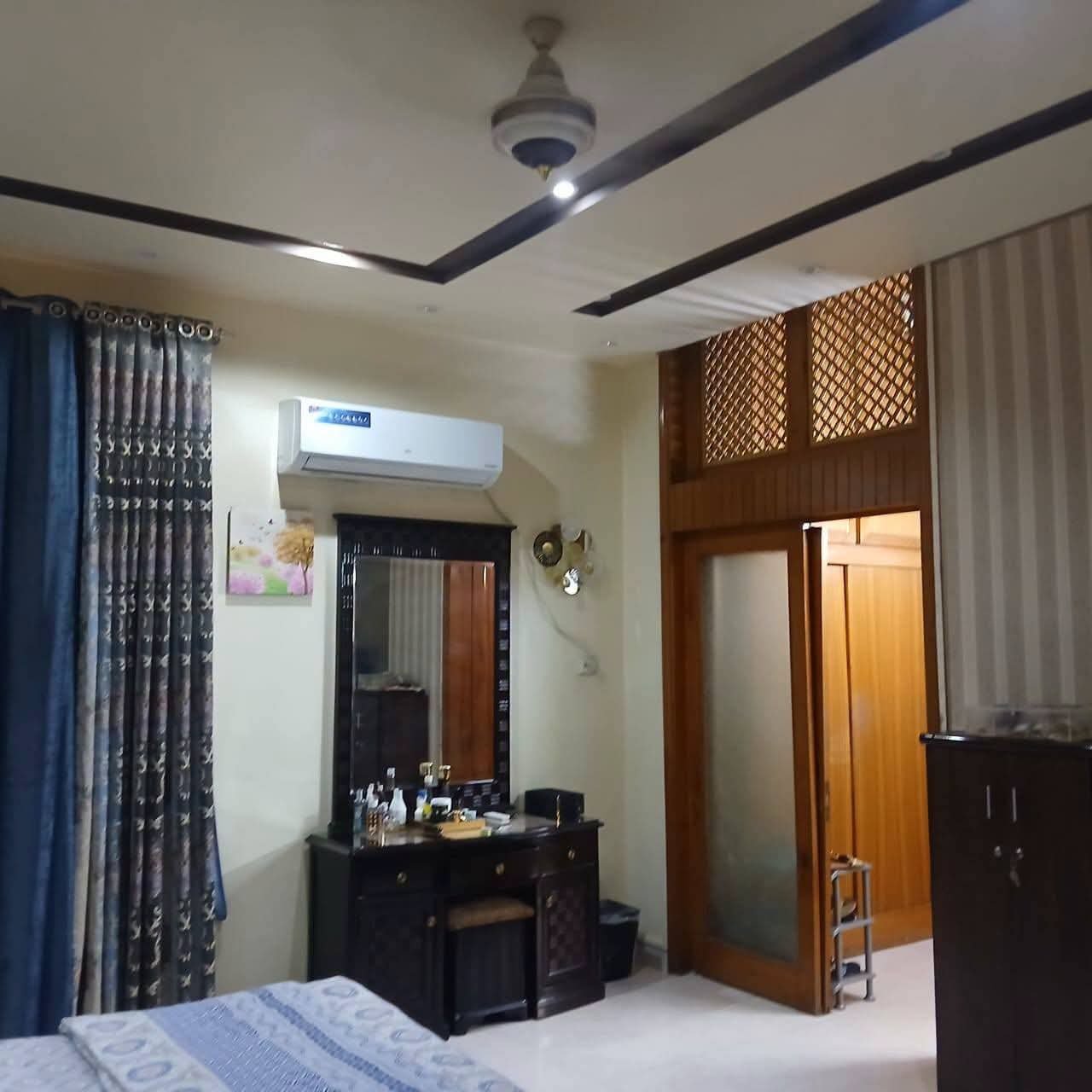 Koothi for sale in model town lahore